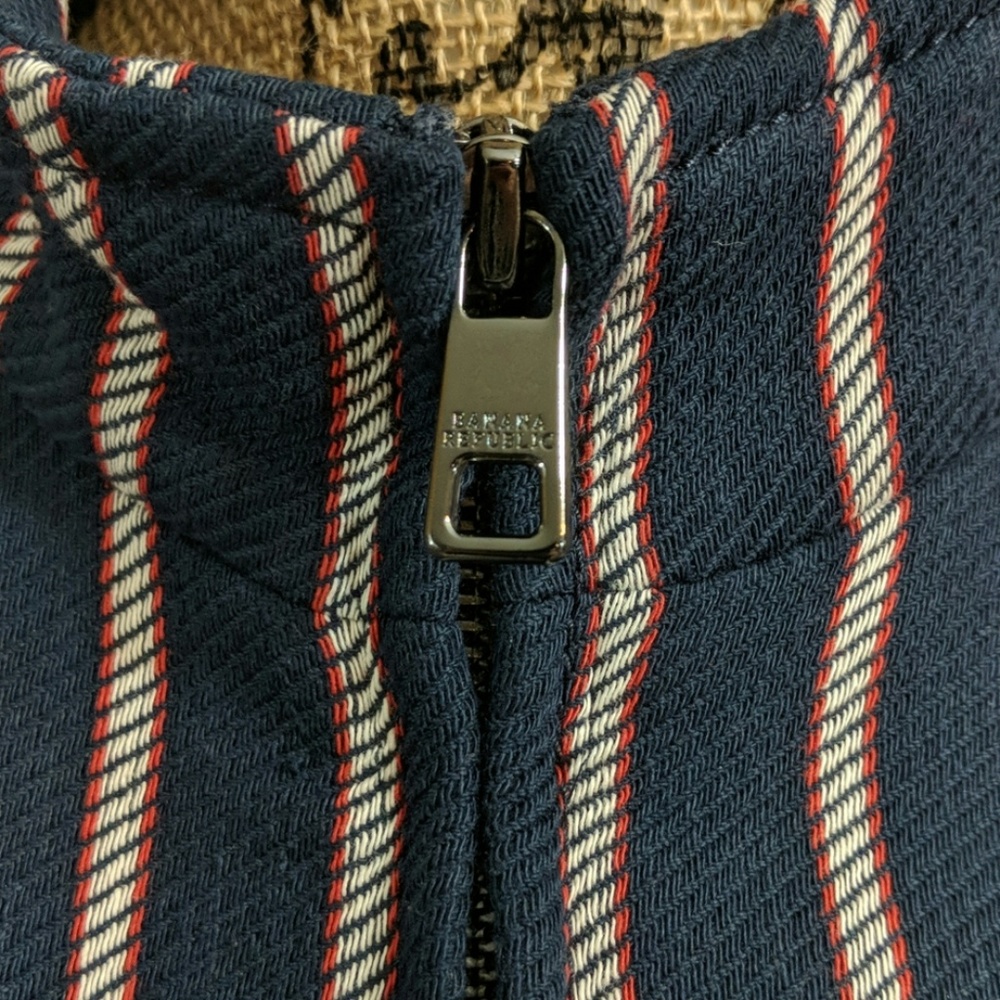 BANANA REPUBLIC Striped Tailored Crop Jacket - Picture 3 of 8